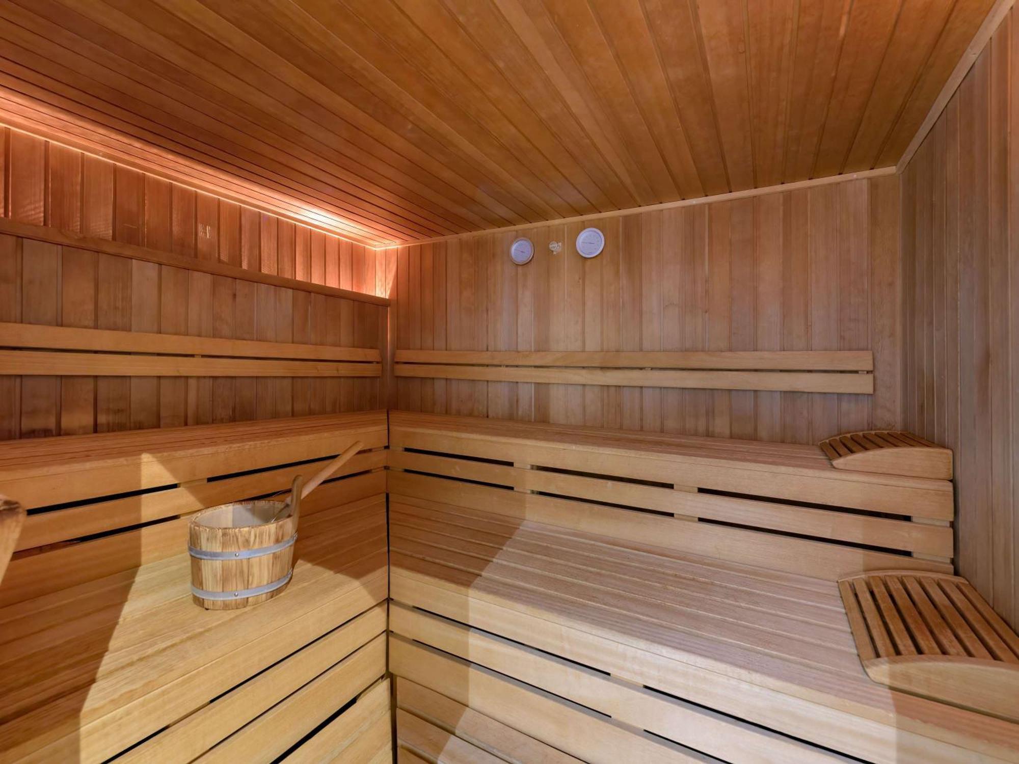 Novotel Muenchen Airport - Newly Renovated Frisinga Esterno foto Sauna