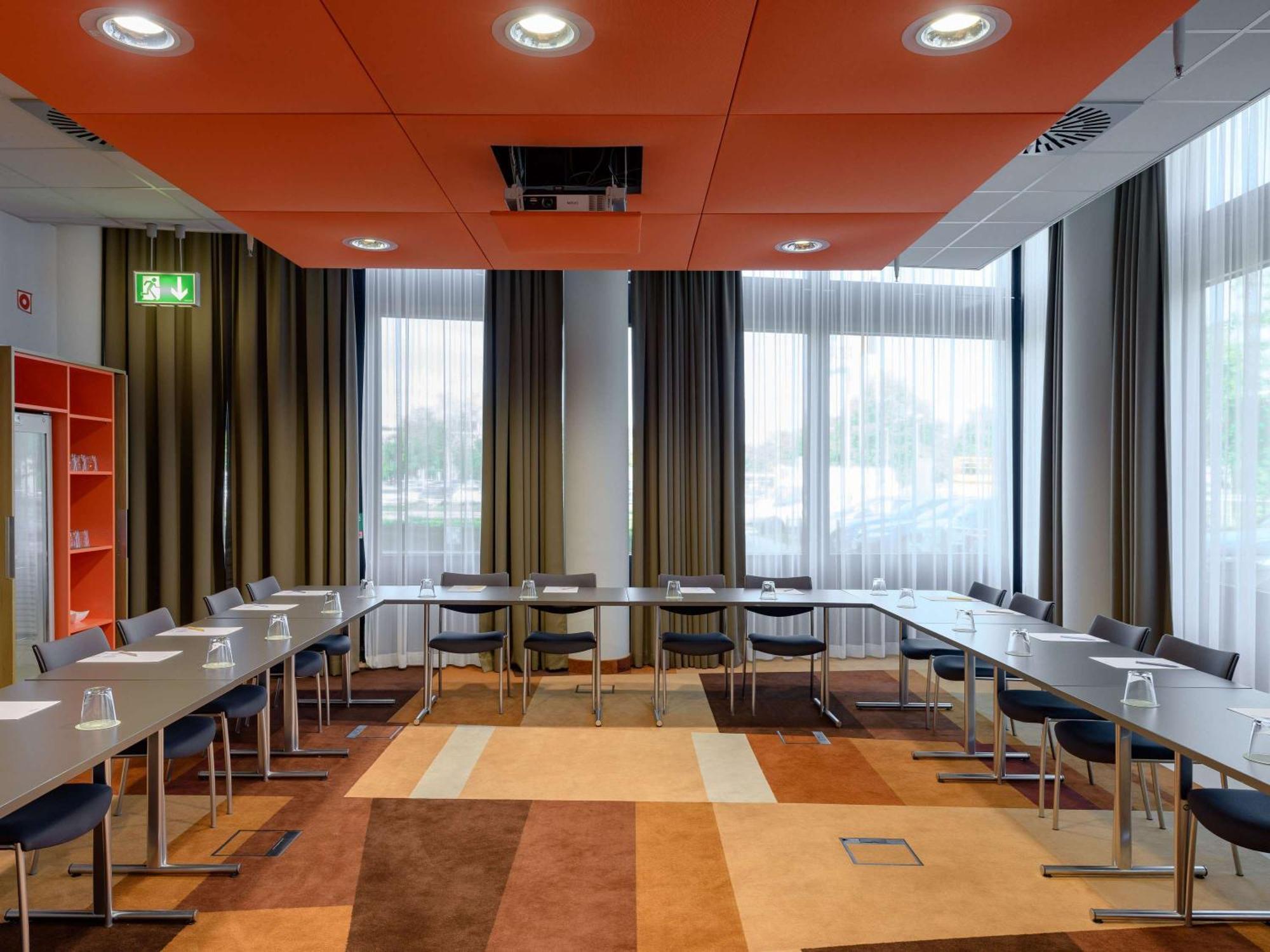 Novotel Muenchen Airport - Newly Renovated Frisinga Esterno foto Meeting room