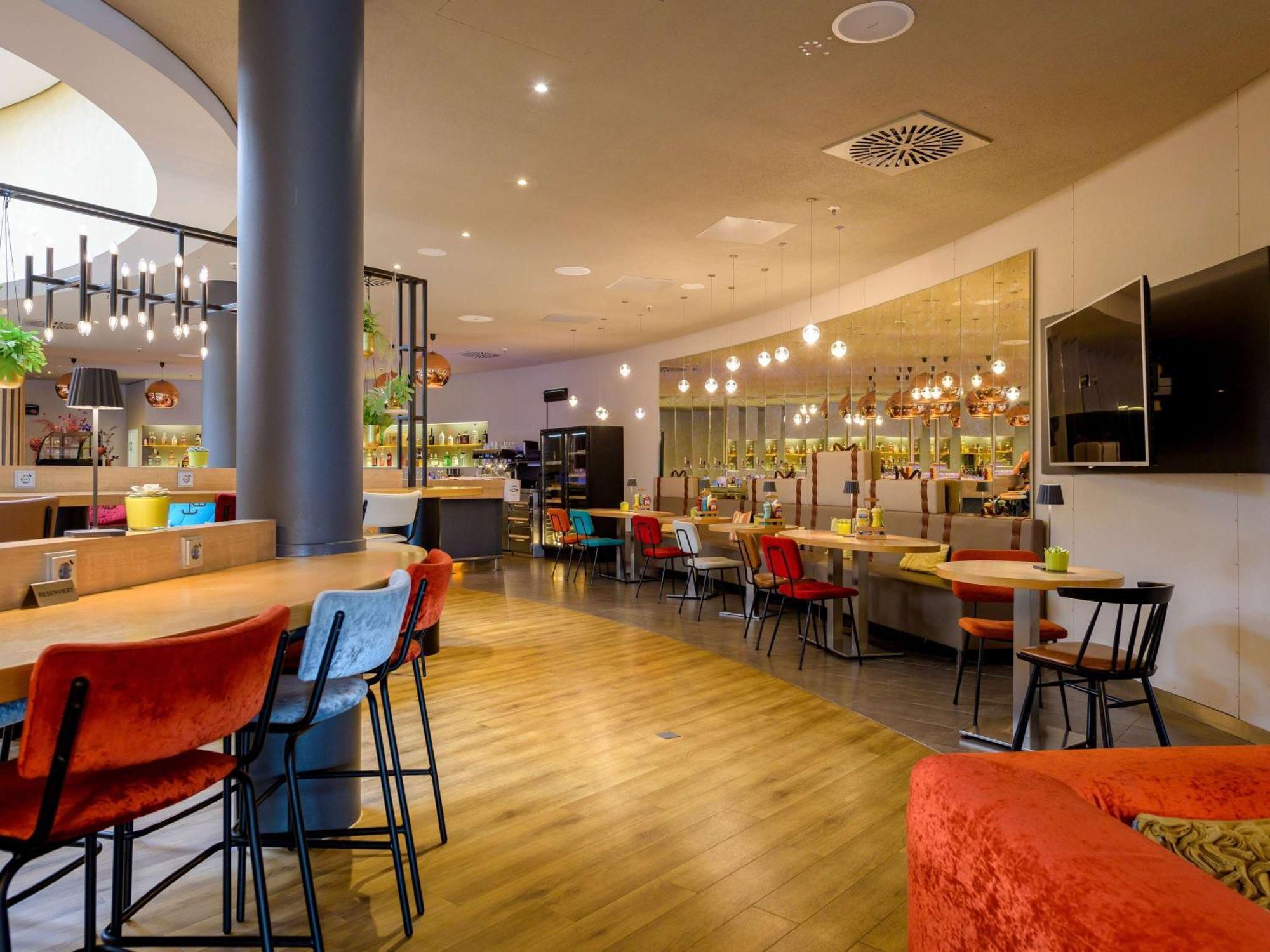 Novotel Muenchen Airport - Newly Renovated Frisinga Esterno foto Interior of the hotel