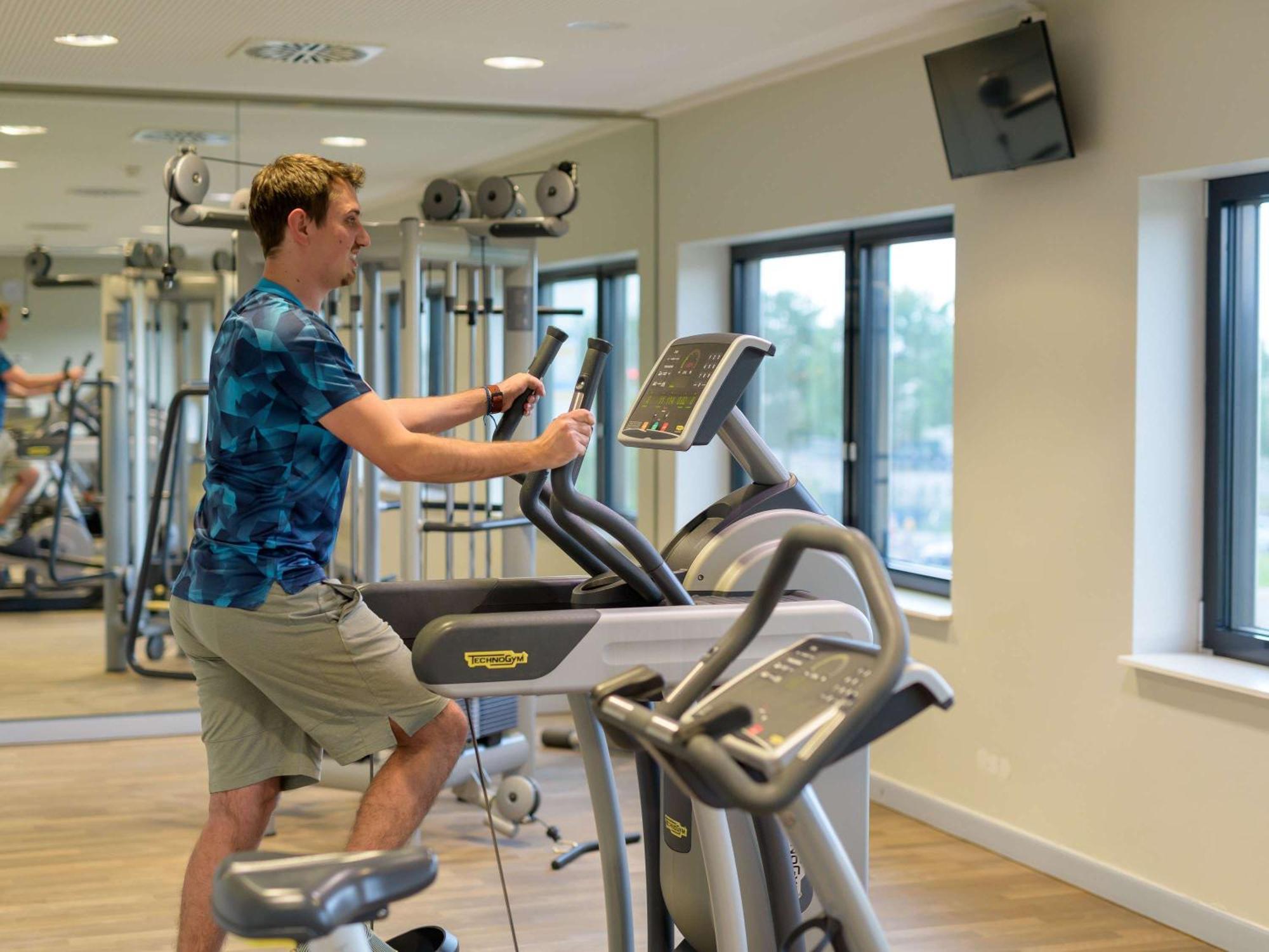 Novotel Muenchen Airport - Newly Renovated Frisinga Esterno foto Fitness room