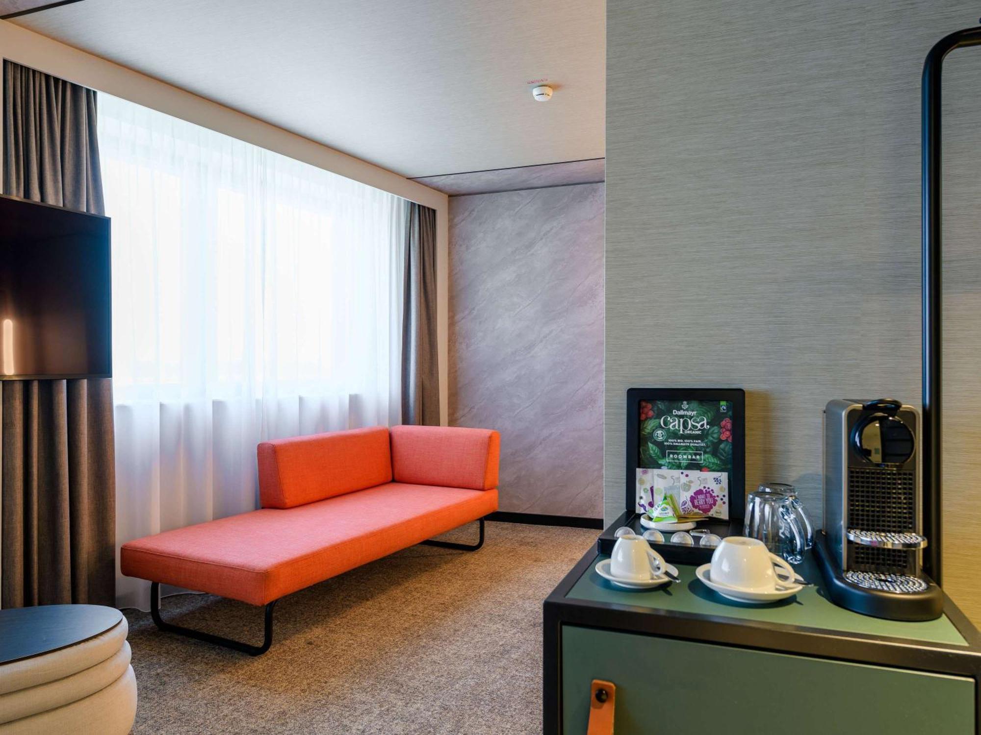 Novotel Muenchen Airport - Newly Renovated Frisinga Esterno foto Room interior