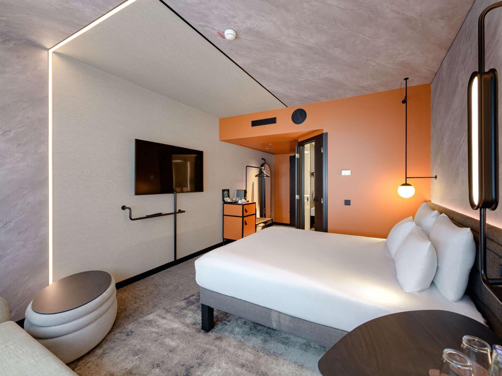 Novotel Muenchen Airport - Newly Renovated Frisinga Esterno foto Room interior